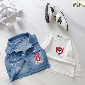 Bộ áo thun cotton cổ lọ tay dài và áo gile jean gấu dâu cho bé gái. size 2-8 cho bé gái 13-28kg,bộ gồm 1 áo thun cototn 4 chiều tay dài và 1 áo vest gile jean in họa tiết gấu dâu cho bé gái </Br>
Set có thể kết hop cùng quần thun, quần jean, chân váy cho bé di chơi </br>
bảng size tham khảo </br>
2: 11-13kg </br>
3: 13-15kg </br>
4: 15-18kg </br>
5: 18-21kg </br>
6: 21-25kg </br>
7: 25-28kg </br>
8: 27-30kg
