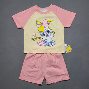 Bộ thun cotton mềm mát họa tiết chuột xinh cho bé gái. size 55-90 bé 12-26kg </Br>
chất liệu thun cotton 4 chiều mềm, mỏng, mát thấm hút mồ hôi </Br>
hình in chuột xinh cho bé gái, mặc nhà , đị học di chơi </Br>
bảng size tham khảo </Br>
55: 11-13kg </Br>
60: 13-15kg </Br>
65: 15-17kg </Br>
70: 17-20kg </Br>
80: 20-23kg </Br>
90: 23-26kg
