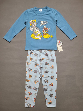 Bộ thun tay dài in chuột tom jerry vải cotton cao cấp mềm mại dày vừa ấm áp cho bé trai. size 70-95 tuong ứng bé  16-36kg </Br>
Chất vải cotton cao cấp, mềm mại, co dãn tốt, hình in thấm trong từng sợi vải nên không bong tróc, ấm áp cho bé trai </Br>
Bé mac đi chơi dà lạt, di ra ngoài khi trời lạnh hoac mặc ngủ máy lạnh dều duoc ạ </Br>
Hàng QC loại 1, bao đẹp, màu sắc giống hình chụp tại shop </Br>
70: 15-18kg </Br>
75: 18-22kg </Br>
80: 23-26kg </Br>
85: 25-29kg </Br>
90:: 29-33kg </Br>
95L 33-36kg </Br>
gia 135-145k