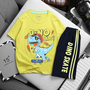 Bộ thun cotton vải xuất mềm mát in khủng long dễ thương cho bé trai. size 4-14 tuong ứng bé trai 13-42kg </br>
chất liệu thun cotton xuất, mềm mại, co dãn 4 chiều, thấm hút mồ hôi, hình in bộ sưu tập khủng long dễ thương mà các bé yêu thích </br>
Bộ mặc nhà, đi học,, mát me thích hợp cho xuân hè </br>
bảng size tham khảo </br>
4: 13-16kg </br>
6: 15-19kg </br>
8: 20-25kg </br>
10: 25-30kg </br>
12: 31-36kg </br>
14: 37-42kg