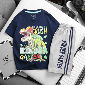 Bộ thun cotton vải xuất mềm mát in khủng long dễ thương cho bé trai. size 4-14 tuong ứng bé trai 13-42kg </br>
chất liệu thun cotton xuất, mềm mại, co dãn 4 chiều, thấm hút mồ hôi, hình in bộ sưu tập khủng long dễ thương mà các bé yêu thích </br>
Bộ mặc nhà, đi học,, mát me thích hợp cho xuân hè </br>
bảng size tham khảo </br>
4: 13-16kg </br>
6: 15-19kg </br>
8: 20-25kg </br>
10: 25-30kg </br>
12: 31-36kg </br>
14: 37-42kg