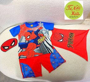 Bộ thun spiderman siêu anh hùng kèm khăn choàng và mặt nạ cho bé trai.  size 3-10t, bé 12-29kg </BR>
* vải thun cotton 4 chiều, hình in thấm không bong tróc, mềm mại, thoáng mát</Br>
* Nguyện bộ gồm áo, quần, khăn choàng, mặt nạ giấy </Br>
* Họa tiết spiderman, siêu anh hùng mà các bé trai yêu thích </Bt>
bảng size tham khảo </Br>
3: 12-14kg </Br>
4: 14-16kg </Br>
5: 15-17kg </Br>
6: 17-19kg </Br>
7: 20-23kg </Br>
8: 23-25kg </br>
9: 25-27kg </br>
10: 27-30kg