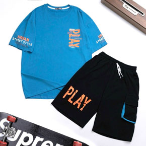 Bộ thun cotton 100% quan túi hộp phong cách hip hop thể thao siêu đại cồ cho teen 60-90kg. size 24,26,28.30,32 tương ứng 60-90kg cao 1,55m dẹn 1,8m </Br>
Chất liệu thun cotton 4 chiều, hàng chính phẩm, size siêu đại cồ cho nam và các con trai lớn cấp 2 cấp 3 </Br>
* Phong cách thể thao, in 2 mặt xịn xò,  quần túi hộp menly, </Br>
bảng size tham khảo </Br>
24: 60-65kg , cao 1,55-1,65m </Br>
26: 64-68kg . cao 1,6-1.7m </Br>
28: 68-73kg . cao 1,65, -1,75m </Br>
30: 74-79kg cao 1,7-1,8m </Br>
32: 80-90kg cao .1.7-1,8m
