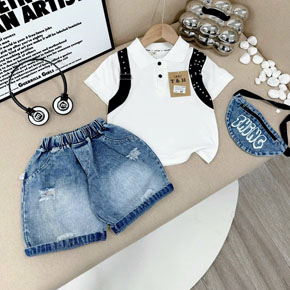Bộ áo thun cổ bẻ quần jean bò mềm mại kèm túi đeo cho bé trai nhỏ đi chơi. size 80-140 tương ứng bé 1-5 tuổi 10-24kg </Br>
bộ gồm 3 món : áo thun cổ bẻ, quần short jean, túi đeo chéo cho bé </br>
Chất liệu thun cotton 4 chiều mềm mại, quần jean mềm co dãn, kèm túi nhỏ dễ thương </br>
Set cho bé trai măc sinh nhật, thôi nôi, đi chơi, dự tiệc... </br>
bảng size tham khảo </br>
80: 11-13kg </br>
90: 13-15kg </br>
100: 15-17kg </br>
110: 17-19kg </br>
120: 19-21kg </br>
130: 20-22kg </br>
140: 22-25kg
