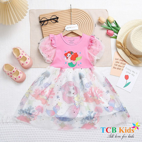 Đầm thun cotton chân voan lưới nàng tiên cá ariel hồng ngọt ngào cho bé gái. size 2-9t, cho bé 11-27kg, </br>
Chất liệu thân trên thun cotton 4 chiều, mềm mại, co dãn, thấm hút mồ hôi </br>
Tùng 3 lớp, 2 lớp lưới in nàng tiên cá, 1 lớp lót mềm mại, an toàn cho làn da bé,</br>
Tay phồng lưới nhẹ nhàng, màu hồng ngọt ngào nàng tiên cá ariel mà các bé yêu thích </Br>
hàng cty 100% như hình </br>
Bảng size tham khảo </br>
2: bé 10-13kg </Br>
3: bé 12-14kg </br>
4: bé 14-15kg </Br>
5: bé 15-17kg </br>
6: bé 17-19kg </br>
7: 19-21kg </br>
8: 22-25kg </Br>
9: 24-28kg </br>
gia 200-235k tùy size
