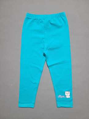 Quần legging dài chống muổi giữ ấm cho bé gái thêu mèo họa tiết dễ thương. size 1-10t, bé 8-25kg, chất thun cotton 100%, co dãn 4 chiều, form quần dài, hình thêu mèo  họa tiết   dễ thương  và ấm áp cho bé gái, bé mặc kết hợp áo rất xinh Việt Nam </Br>
size 1-3t, bé 8-13kg, giá 45k </Br>
size 4-6t, bé 14-18kg giá 50k </Br>
size 7.8-9,10 bé 19-25kg. giá 55k </Br>
size 10: 23-26kg, gia 60k
