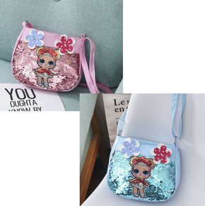 Túi đeo chéo đính kim sa búp bê bé gái. chất liệu simili bóng đính kim sa búp bê pony và hoa dễ thương, kích cỡ  19*16*5cm  kiểu đeo chéo cho bé diện đầm đi chơi lễ tết