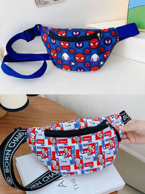 Túi đeo chéo đeo thắt lưng họa tiết spiderman siêu nhân cho bé trai. Chất liệu vải mềm mại,  túi đeo chéo ( trước và sau lưng) hoặc đeo thắt lưng ,  cho bé trai ttừ 3 dden  10 tuổi có thể sử dụng</Br>
Kích thước túi  25*11*6 cm  đựng điện thoại, bánh kẹo, hoặc bình nước nhỏ,,,, hay đựng tiền xì tết </br>
Túi đeo dễ sử dụng, có dây điều chỉnh,họa tiết  spiderman siêu nhân, màu xanh và đỏ nam tính </bR