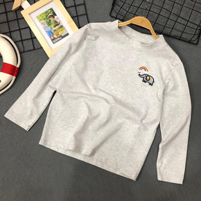 Áo thun cotton tay dài cổ lọ thêu voi con dễ thương. size 2-9t, bé 10-26kg, vải thun cotton 100%, mềm mại, co dản, hút mồ hôi, cổ lọ giữ ấm cho be khi trời se lạnh, Việt Nam
