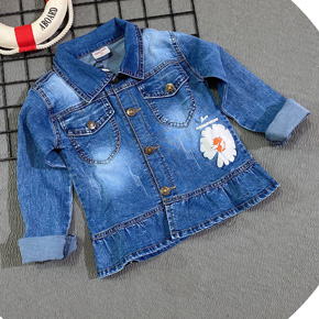 Áo khoác jean bé gái in hoa cúc hoa mi size đại. size 10-23t, bé 22-48kg, vải jean cotton co dãn, 2 tui xinh xắn, hình in hoa cúc họa mi dễ thương cho bé gái, Việt Nam