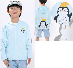 Áo khoác thông hơi chống nắng họa tiết thỏ xinh cho bé trai và gái. size 120-150, tương ứng bé gái 22-45kg , from rộng thoái mái </Br>
chất liệu vải thông hơi loại 1, co dãn 4 chiều, chống nắng , thoáng mát,  hàng loại 1 sờ là thích , mặc là ghiền </Br>
Hình in 2 mặt họa tiết dễ thương cho trai và gái, thỏ xinh và chim cánh cụt </Br>
bảng size tham khảo </Br>
110: 15-20kg </Br>
120: 20-25kg </Br>
130: 25-30kg </Br>
140: 31-36kg </Br>
150: 37-45kg
