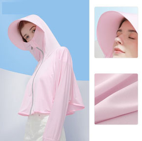 Áo khoác áo choàng chống nắng vải thông hơi mát mẻ phiên bản cho bé tuổi teen và người lớn. Freesize 45-65kg, chiều cao 1.4-1,6m </br>
Chất liệu vải thông hơi chống nắng, mềm mát, mặc nhẹ tênh, mặc là ghiền </br>
Thiết kế có mũ vành, dây kéo đến miệng thay cho khẩu trang, tay xỏ ngón bảo vệ bàn tay  </br>
From rộng, lửng ngang lưng, thoải mái và mát mẻ cho xuân hè, , bảo vệ làn da  </br>
2 màu xanh hồng </br>
