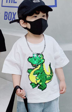 Áo thun cotton kim sa đổi màu khủng long vui vẻ cho bé trai. size 110-150, bé 14-42kg, vải thun cotton 100%, mềm mại, co dãn, hình đính kim sa vuốt đổi màu khủng long dễ thương, hàng nhập Quảng Châu loại 1 cao cấp, 100% như hình