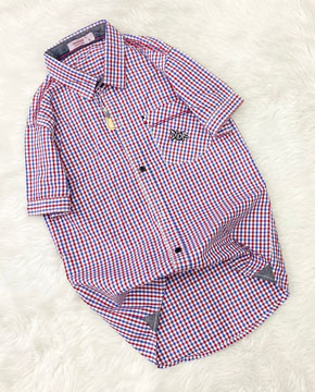 Áo sơ mi sọc thêu chữ bé trai vải đẹp cho bé diện noel và tết. size S- XXL tương ứng be 25-37kg, vải sơ mi kate cotton mềm mại, sọc đỏ xanh nam tính cho con trai diện noel và tết </Br>
bảng size tham khảo </Br>
S: 24-27kg </Br>
M: 27-30kg </Br>
L: 30-33kg </Br>
XL: 33-35kg </Br>
XXL: 35-38kg