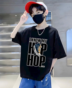 Áo thun cotton 100 cao cấp hình in giày hiphop không bong tróc size lớn cho bé trai 45-70kg diện noel tết. size 18-XL cho bé 45-70kg , </br>
chất thun cotton 4 chiều hàng chính phẩm cao cấp, dày vừa, co dãn, thấm hút mồ hôi </Br>
Hình in kỹ thuật số bao không bong tróc, bao giặt máy, họa tiết giày hiphop cho cả bé trai và gái, hay cả gia đình </br>
Nhận đặt mẫu theo size từ 12-95kg cho cả gia đình (lien hệ 0908137350) </br>
bảng size tham khảo ( hàng co sẵn) </br>
18: 45-50kg </Br>
S: 50-55kg </br>
M: 55-60kg </Br>
L: 60-65kg </Br>
XL: 65-70kg </br>
2XL- 68-75kg
gia 135-160k tùy size
