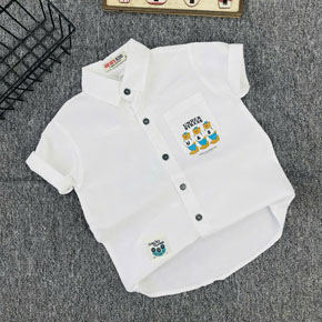 Áo sơ mi trắng túi gấu mềm mát co dãn cho bé trai nhỏ diện noel tết. size 1-8 tuong ung bé 9-26kg </br>
Chất vải sơ mi thun mềm mát, co dãn , túi gấu nhỏ dễ thương cho bé trai kết hợp quần kaki , jean, đi chơi lễ tết </br>
bảng size tham khảo </br>
1: 8-9kg </br>
2: 9-11kg </br>
3: 11-13kg </br>
4: 13-15kg </br>
5: 15-17kg </br>
6: 17-19kg </br>
7: 20-23kg </br>
8: 23-25kg