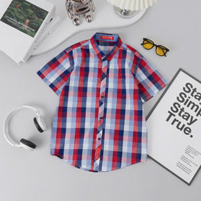 Áo sơ mi caro sọc đỏ cho bé trai diện noel tết. size 10-18 cho bé trai 25-45kg. </Br>
chất liệu kate cotton mềm mát , sọc đỏ xanh đơn giản nam tính mạnh mẽ cho bé trai mac chung kaki quần jean đi chơi, noel tết </br>
bảng size tham khảo </br>
10: 25-28kg </br>
12: 28-31kg </br>
14: 31-35kg </br>
16: 35-40kg </br>
18: 40-45kg