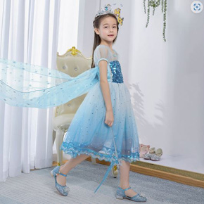 Đầm voan hóa trang công chúa elsa kèm khăn choàng dài cho bé gái. size 100-130 tương ứng bé 12-26kg </Br>
* Chất liệu vải voan lưới, thân đàm đính kim sa, có lót thoáng mát, tùng 3 lớp viền ruy băng </BR>
* Set gồm 1 dầm và 1 khăn choàng dài có thể tháo rời ( không có vuong mien, dua và giày)</Br>
* Một chiếc đầm hóa trang mềm mại, đáng yêu cho các nàng công chúa elsa nhỏ </Br>
* hàng qc cao cấp 100% như hình </Br>
Bảng size tham khảo </Br>
100: 11-14kg </Br>
110: 13-17kg </BR>
120: 17-20kg </Br>
130: 21-25kg