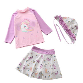 Bộ áo bơi tay dài chống nắng và váy bơi ngựa pony unicorn dễ thương. *size L. XL.2XL bé 15-26kg </Br>
*  vải thun polyester co dãn tốt, không thấm nước , hàng chuyên dụng đồ bơi , dày vừa phải chống nắng, mềm mại mướt tay </Br>
* set gồm 1 áo tay dài, 1 váy có quần , 1 nón bơi thời trang </Br>
* Mẫu thiết kế nàng tiên cá có đuôi 3d sinh động, ngộ nghĩnh, vải vây tiên cá , không chỉ là 1 bộ đồ đi bơi mà còn là thời trang cho bé đi biển, chụp hình  selfi, những khoảng khắc đáng yêu và nụ cười con gái nhỏ </Br>
* hàng quảng châu cap cấp, may kỹ, lót cẩn thận,100% như hình