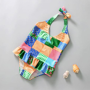 Bộ đồ bơi bikini liền thân họa tiết ô vuông mùa hè dễ thương cho bé gái. size S,M. L.  tương ứng bé 10-16kg </Br>
*  vải thun polyester co dãn  không thấm nước , hàng chuyên dụng đồ bơi ,  </Br>
* set gồm 1 áo bơi liền thân, màu họa tiết caro thời trang </Br>
* Mẫu thiết kế  nhẹ nhàng dễ thương, không chỉ là 1 bộ đồ đi bơi mà còn là thời trang cho bé đi biển, chụp hình  selfi, những khoảng khắc đáng yêu và nụ cười của bé </Br>
* hàng quảng châu an toàn cho con gái 100% như hình </Br>
bảng size tham khảo: </Br>
S: 9-11kg </Br>
M: 11-13kg </Br>
L: 13-16kg </Br>
XL; 13-15kg

