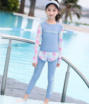 Bộ đồ bơi tay dài chống nắng 3 mảnh họa tiết hoa mùa hè cho bé gái. size 2XL.3XL, 4XL tương ứng bé bé 20-35kg </Br>
Chất liệu vải polyester chuyên dụng đồ bơi, co dãn tốt, không thấm nước </Br>
* Bộ gồm 3 món y hình, 1 áo tay dài ( hoac lỡ tùy chiều dài cánh tay bé), quần short, 1 quần dài ( hoac 9 tấc tùy chiều cao bé </Br>
* hàng Quảng Châu loại 1, 100% như hình </Br>
bảng size tham khảo </Br>
2XL: 20-25kg </Br>
3XL:25-29kg </Br>
4XL:30-34kg </Br>

