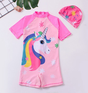 Đồ bơi liền thân kèm nón pony unicorn dễ thương cho bé gái. size M-3XL cho bé gái 10-29kg </br>
Chất liệu thun polyester dày vừa phải, vải đẹp, co dãn tốt, chống thấm nước </br>
Hình in sắc nét, họa tiết ponu unicorn hồng dễ thương cho bé gái, kiểu dáng liền thân có lót đáy vừa kín đáo vừa tiện lợi, bé đi biển đi bơi đều dẹp </br>
set kèm nón cho bé trai </br>
bảng size tham khảo </br>
M: 10-13kg </br>
L: 12-15kg </br>
XL: 16-20kg </br>
2XL: 20-24kg </br>
3XL:25-29kg