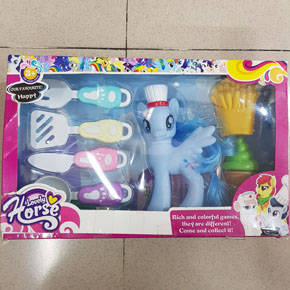 Hộp đồ chơi pony cầu vồng và đồ dùng nhà bếp. kích thước hộp 31*20*8,5cm nhựa mềm dẻo, gồm 1 chú ngựa pony cầu vồng cao 18cm, và các dụng cụ đồ chơi nhà bếp cho bé gái, 