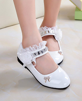 Giày búp bê hoa hồng trắng sang trọng cho bé gái. size 31-35 bé  6-10 tuổi, chất simili bóng cao cấp, điệu đà, sang trọng cho con gái kết hợp cùng đầm dạ tiệc