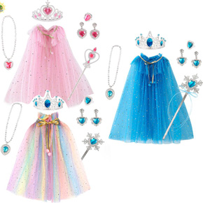 Bộ quà tặng khăn choàng haloween vương miện đũa phép elsa cho bé gái. Freesize cho bé từ 2-8 tuổi, cao 90-130cm, 12-35kg </Br>, set gồm 4 món </Br>
*** 1 vương miện  </Br>
** 1 bộ đũa phép nhựa, dây chuyền, bông tay </Br>
** 1 áo choàng voan dài , có dây cột cho bé kết hợp cùng đầm công chúa </bR>
Thích hợp cho sinh nhật, lễ hội, hóa trang, haloween, đóng kịch, ...