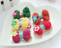 Kẹp tóc len bông hoa. free size bé 1 tuổi trở lên 
