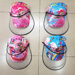 Nón Frozen Elsa Anna màng chắn virus và bụi bẩn. Dịch bệnh đang diễn biến phức tạp, không chỉ dùng khẩu trang mà cần lắm 1 chiếc mũ đa năng phòng dịch hiệu quả, shop giới thiệu mũ Frozen Elsa Anna với nhiều ưu điểm:
Chống nắng, chống bụi,....
Cản những giọt bắn của nhiều loại virus.
Bảo vệ mắt, mũi, miệng của bằng lớp màng chắn thông minh trong suốt.
Đặc biệt khi hết dịch ko cần màng chắn nữa có thể gỡ ra và sử dụng như mũ thông thường.
Freesize bé 3 - 8 tuổi.
Mũ có màu xanh và hồng. Có chỉnh size cho vừa với đầu bé.