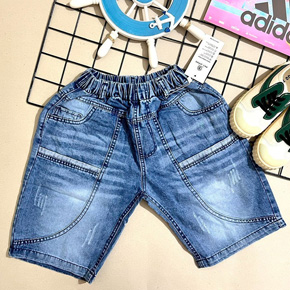 Quần lửng jean cotton size đại cho bé trai đi chơi. size 23-28 cho bé 24-40kg, chất liệu jean cotton mềm, nhẹ, lưng thun thoải mái cho bé trai đi hoc di chơi </Br>
Bảng size tham khảo </Br>
23: 23-26kg </Br>
24: 25-28kg </Br>
25: 28-31kg </Br>
26: 31-34kg </Br>
27: 34-37kg </Br>
28: 37-40kg