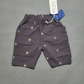 Quần lửng kaki thun mềm co dãn in tàu thuyền màu xám chuột cho bé trai nhỏ. size 1-8 tuong ứng bé 8-25kg, vải kaki thun mềm mại, co dãn, hình in tàu thuyền cho bé trai nhỏ, form quần lửng dễ mặc, màu xám chuột dễ phối cùng áo thun sơ mi cho bé trai nhỏ </Br>
bảng size tham khảo </Br>
1: 8-10kg </Br>
2: 10-12kg </Br>
3: 12-14kg </Br>
4: 14-16kg </Br>
5: 15-17kg </Br>
6: 17-19kg </Br>
7: 19-22kg </Br>
8: 22-24kg