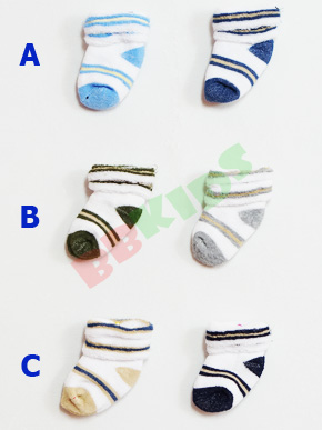 Set 2 đôi vớ sơ sinh dày ấm. free size bé 0-6 tháng, loại dày, ấm